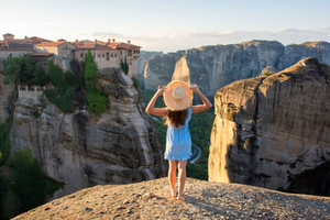 Athens: Meteora Monasteries, Hermit Caves & Hotel Pick-Up