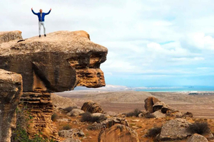Baku: Gobustan, Mud Volcanoes & Absheron Tour All Inclusive