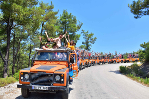 Fethiye: Saklıkent, Gizlikent Waterfall Jeep Safari Tour with Lunch included
