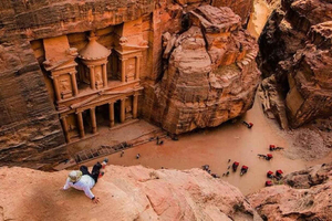 From Amman: Petra & Wadi Rum Private or group Day Tour