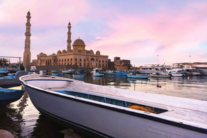 Hurghada: wycieczka po mieście i bazar z opcją wizyty w Muzeum Piasku
