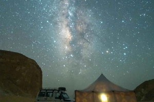 Hurghada: osservazione delle stelle nel deserto, cammello, cena e telescopio intelligente