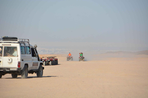Hurghada: Jeep Safari, Bedouin Village Tour with Breakfast