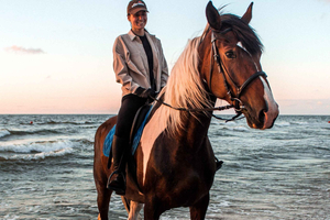 Marsa Alam: Sea and Desert Horse Riding Tour