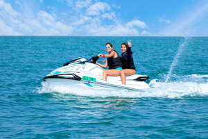 Ras Al Khaimah: Al Hamra Beach Guided Jet Ski Tour
