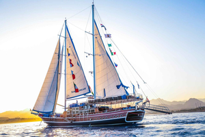 Sharm: Ras Mohamed & White Island Gulet Yacht Tour w/Snorkel
