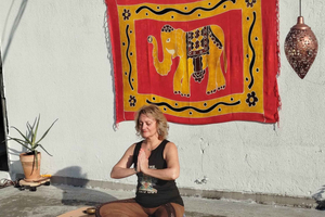 Thessaloniki:Sunset Rooftop Yoga Experience