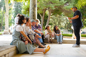 Topkapi Palace & Harem Guided Tour with Historian