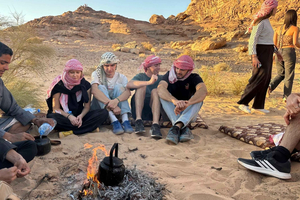 Wadi Rum: 4-Hour Morning or Sunset Jeep Tour