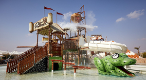 Coral Sea Water World Resort