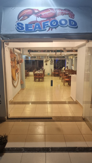 Mango seafood restaurant