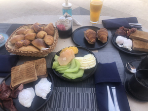 Royal Club Lounge