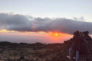 Catania: Etna-vuoren auringonlaskun jeep-retki