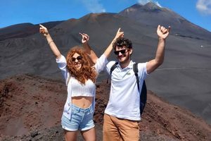 Da Siracusa: Tour dell'Etna - trekking, vino e cibo