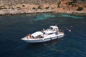 De Trapani: Passeio de iate por Favignana e Levanzo com almoço