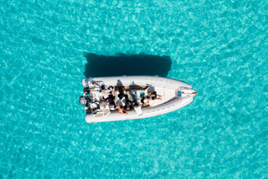 From Trapani: Full-day tour of Favignana and Levanzo with lunch and aperitif