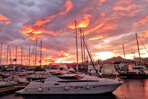 Palermo: Sunset boat tour with aperitif and local food