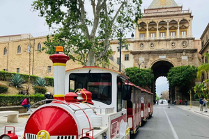 Palermo: Tour of the historic center by little train