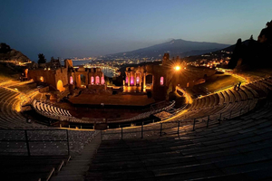 Secret Taormina: Private Night Tour among Legends, Myths and Tastings