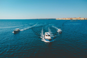 Siracusa: Private Boat Excursion to Ortigia with Prosecco