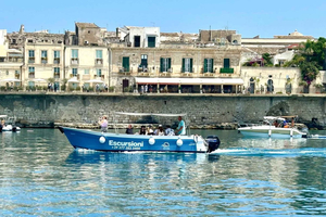 Syracuse: Ortigia Island & Sea Cave Boat Tour with Prosecco