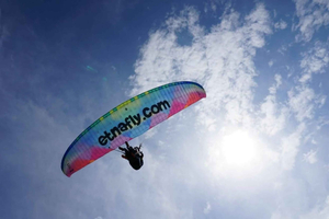 Taormine : vol en parapente biplace avec une équipe championne du monde
