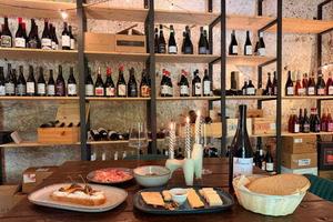Wijnproeverij in een natuurlijke grot: Siciliaanse wijntour met WSET-sommelier