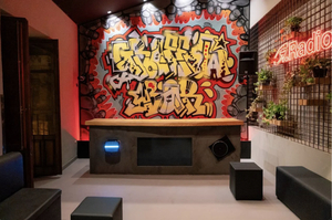Graffiti Bar