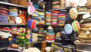 Il Cappellaio Matto (The Mad Hat Maker)
