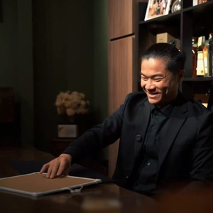 The Magic Bar Show - Whispers of The Mind by Mentalist Nique Tan