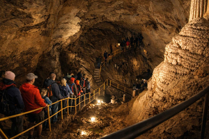 Zakopane: Day Trip with Belianska Cave & Waterfalls