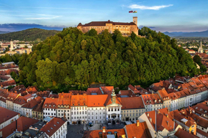 Ljubljana: Ljubljanan linna: Opastettu kävely ja köysirata Ljubljanan linnaan.