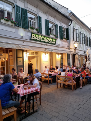 Baščaršija (Maribor Poštna)
