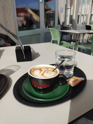 D-bistro
