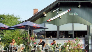 F-16 bar