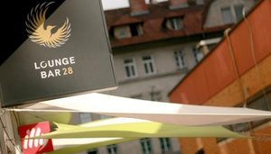 Lounge bar 28
