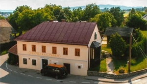 Pri treh farah bar