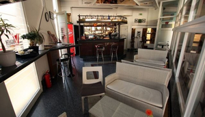Vogalcek bar