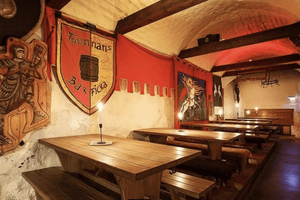 wandeling door de middeleeuwse oude stad en Vikingfeest