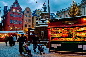Tour a pie navideño por Estocolmo: luces, mercado y degustaciones