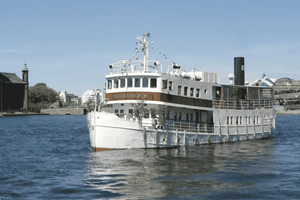 Stockholm Old Town Walking Tour + 2.5 - Hour Walking Tour