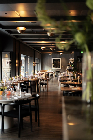 Brasserie At Six