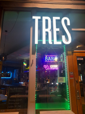 Tres Bistro Bar