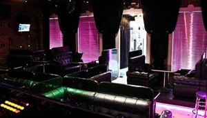 Bl@ckberry Cafe-Bar & Club