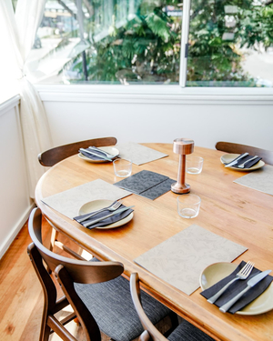 Dee Den Restaurant