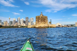 Sydney: Guided Historic Kayak Tour with Coffee and Snack