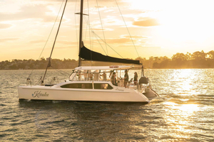 Sydney Harbour: Sunset Catamaran Cruise