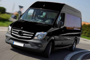Sydney: Private Airport Transfer with Meet and Greet
