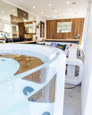 Black Onyx Plunge + Spa co