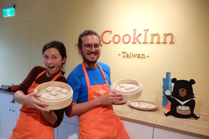 Taipéi: clase de cocina de dumplings (XiaoLongBao) y fideos de ternera